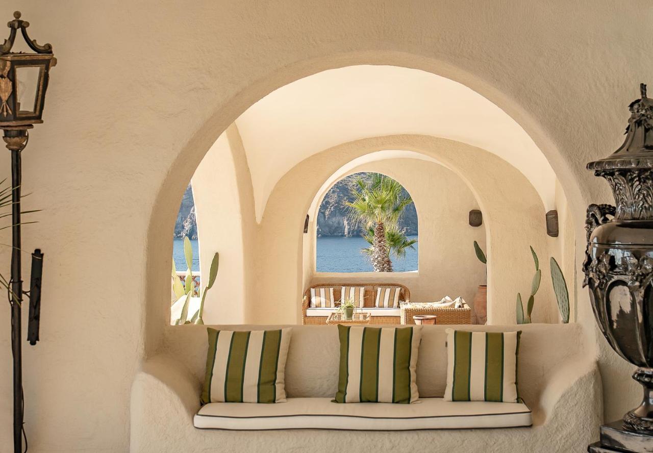 Therasia Resort Sea And Spa - The Leading Hotels Of The World Vulcano  Exterior foto