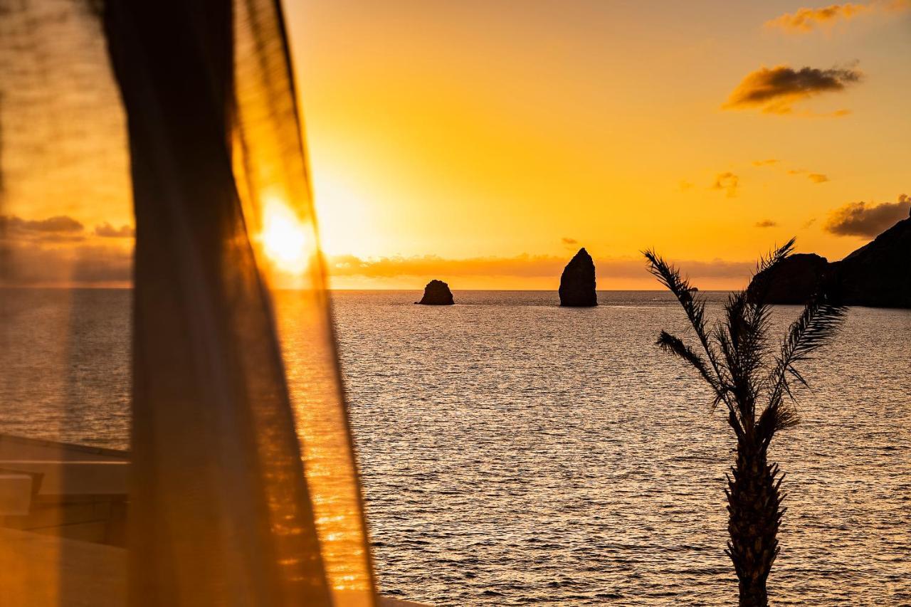 Therasia Resort Sea And Spa - The Leading Hotels Of The World Vulcano  Exterior foto