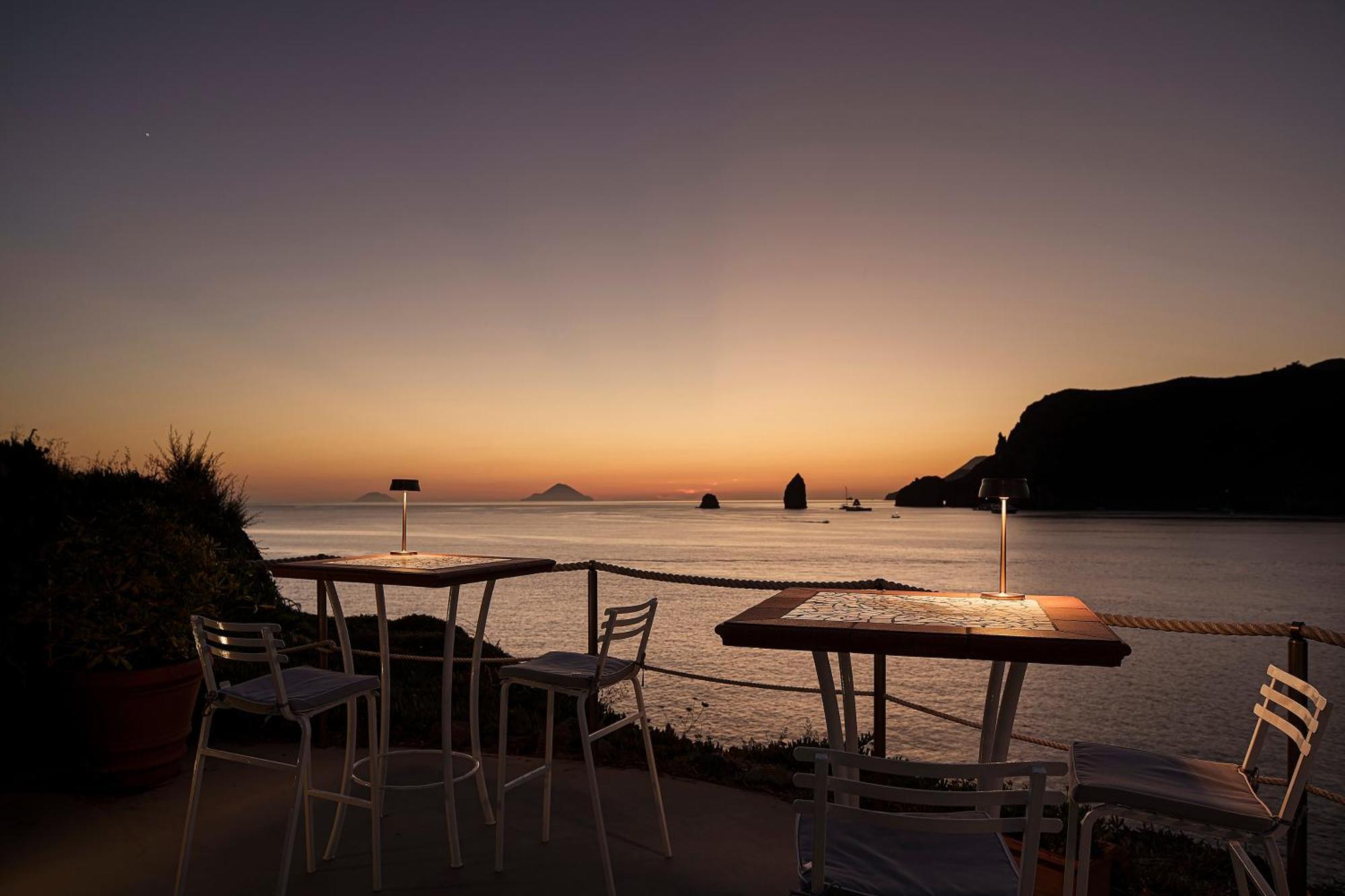 Therasia Resort Sea And Spa - The Leading Hotels Of The World Vulcano  Exterior foto