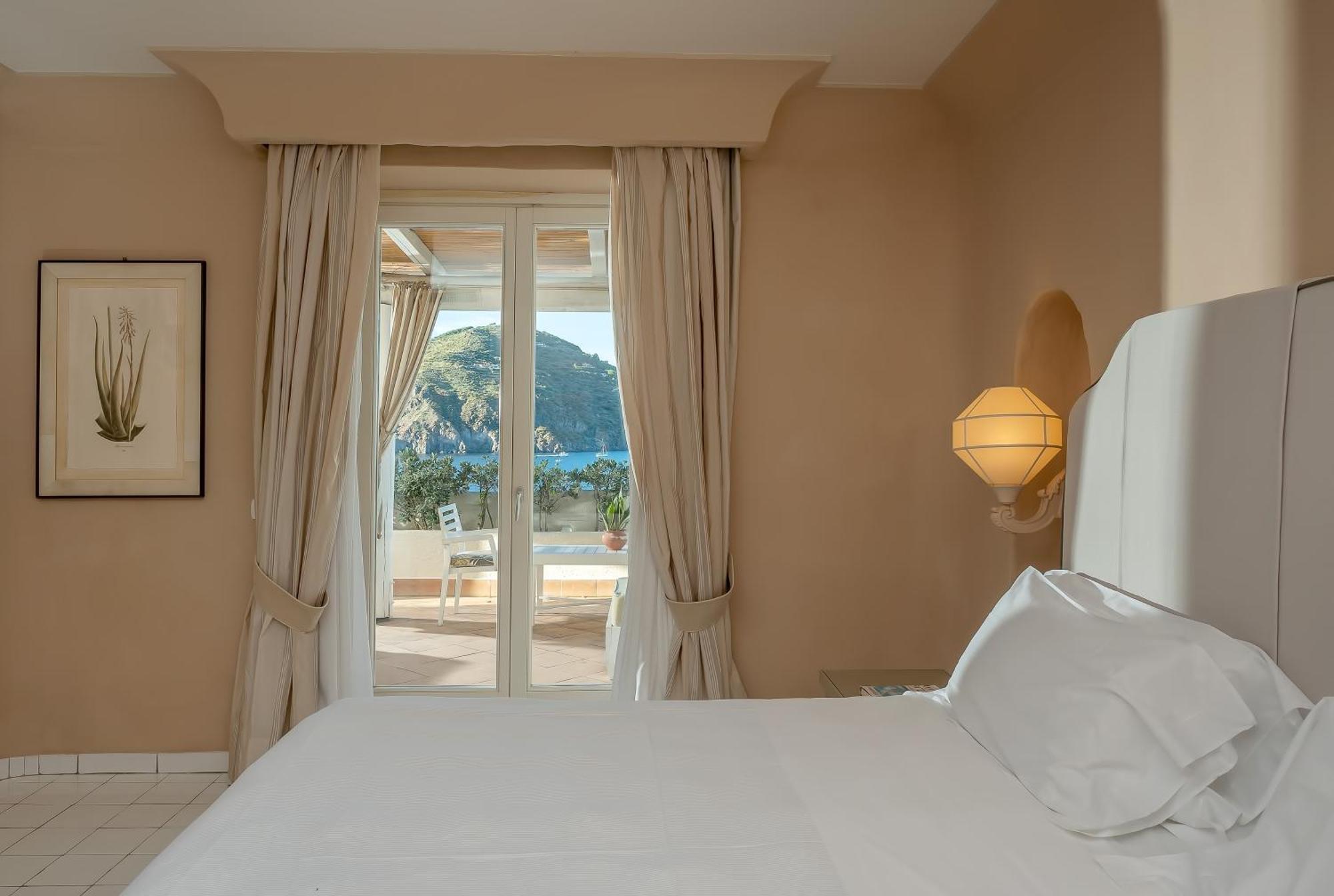 Therasia Resort Sea And Spa - The Leading Hotels Of The World Vulcano  Exterior foto