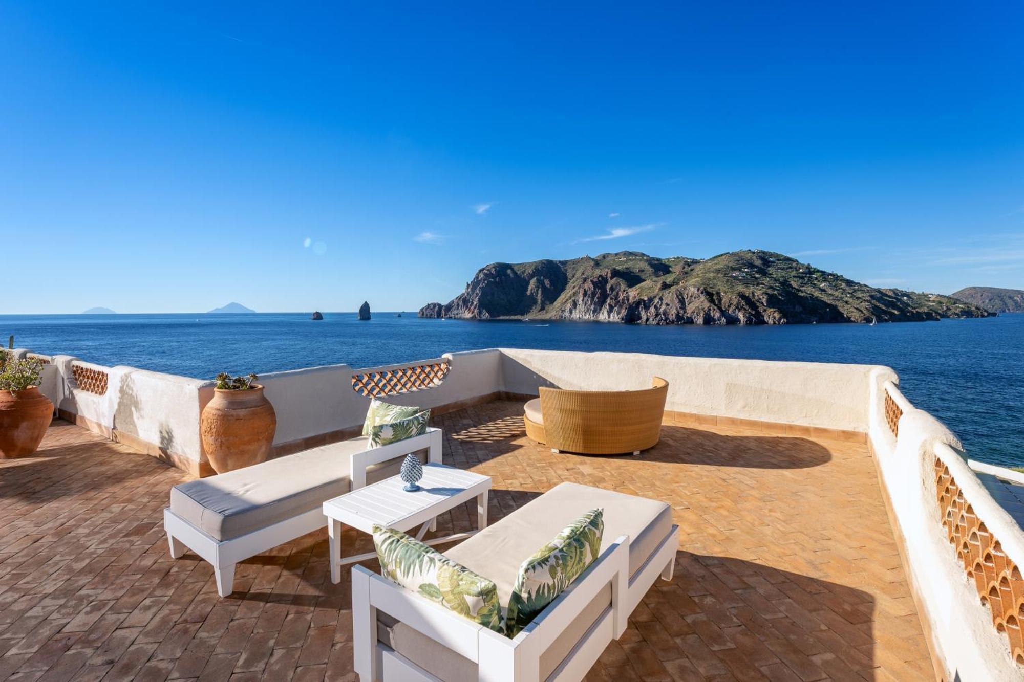 Therasia Resort Sea And Spa - The Leading Hotels Of The World Vulcano  Exterior foto
