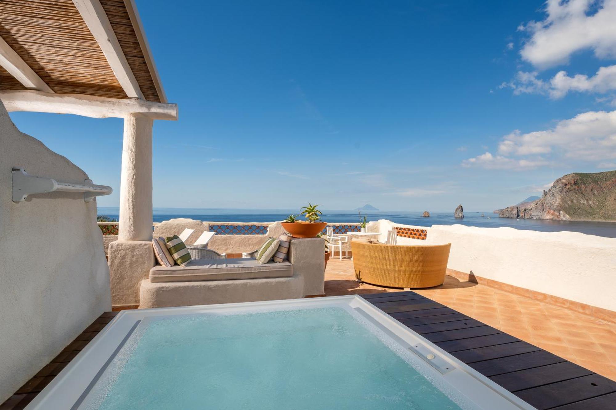 Therasia Resort Sea And Spa - The Leading Hotels Of The World Vulcano  Exterior foto