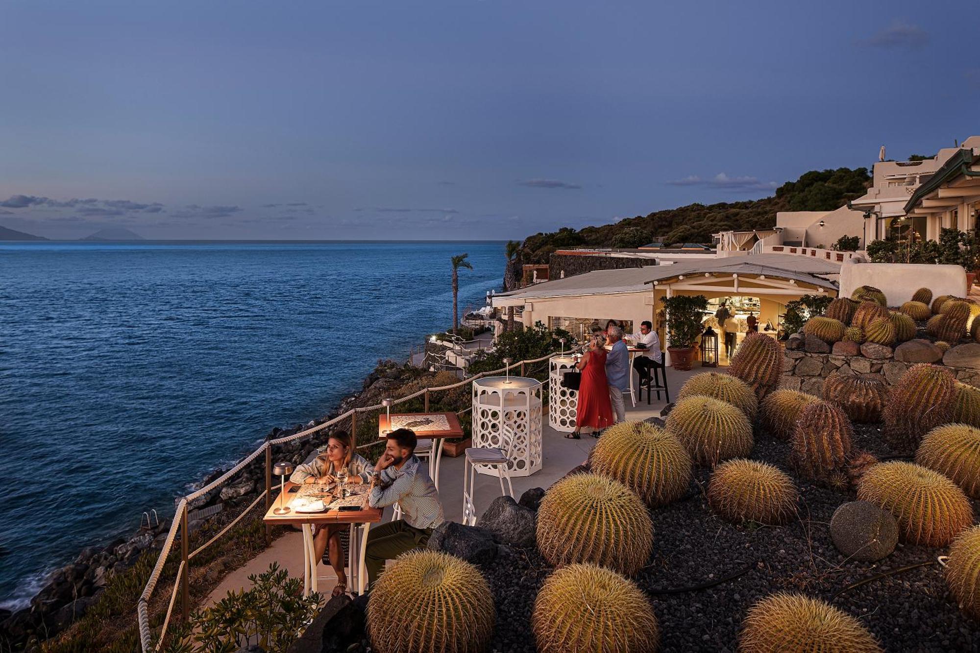 Therasia Resort Sea And Spa - The Leading Hotels Of The World Vulcano  Exterior foto